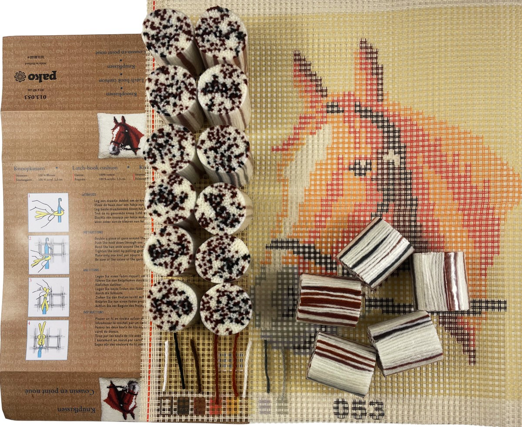 knoopkussen-paard-5692-nl-G.webp