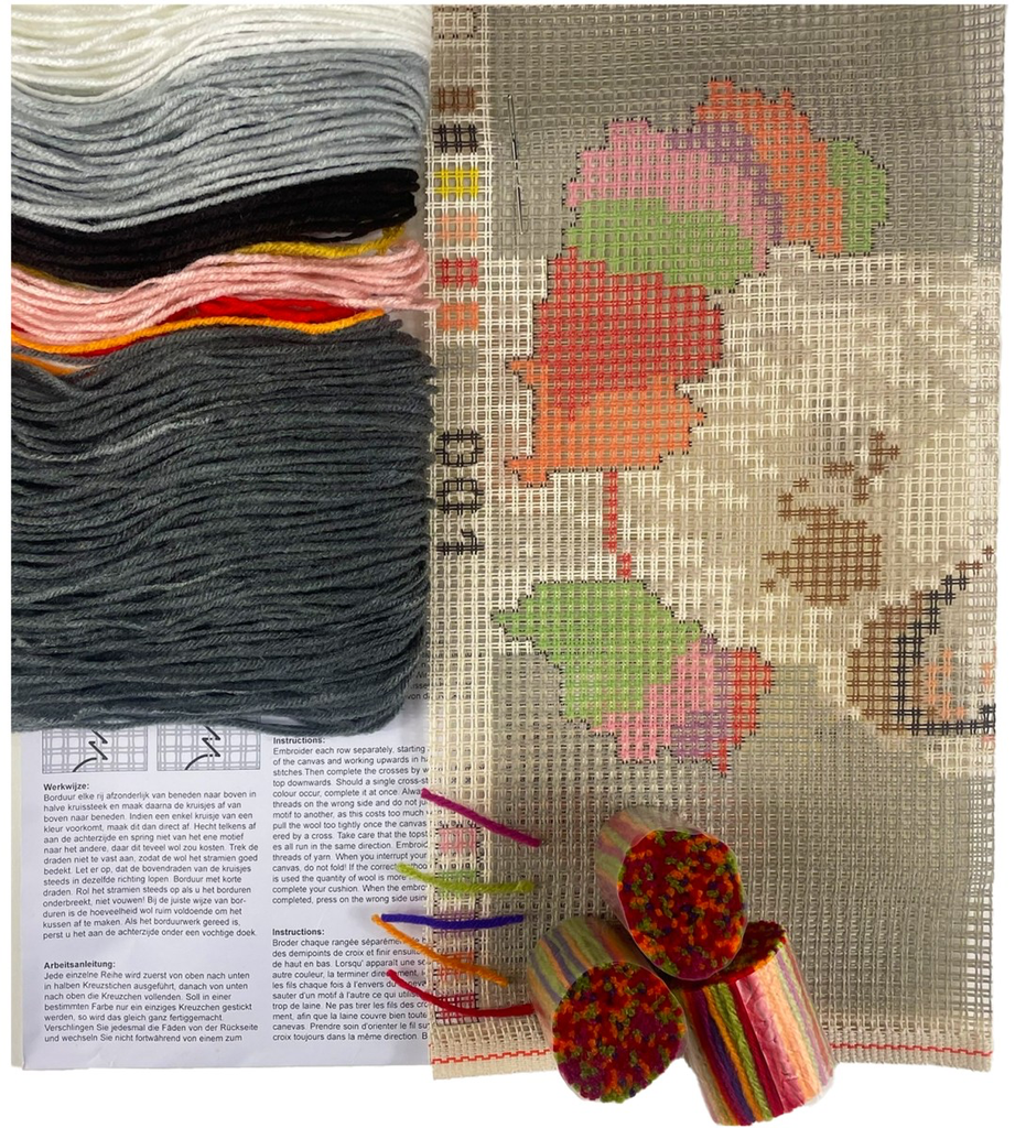 kussen-hippe-lama-kruissteek-knoop-borduurpakket-5663-nl-G.webp